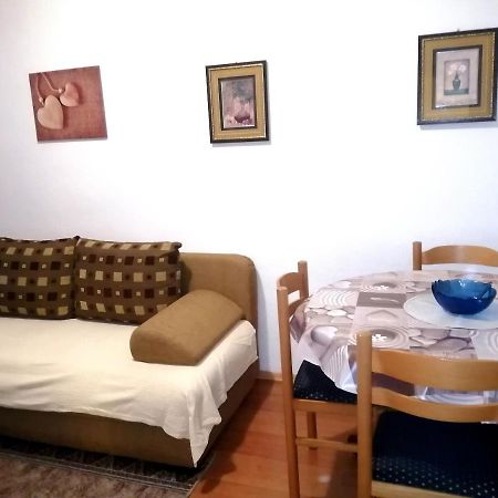 Apartmani Zmiric פרימוסטן מראה חיצוני תמונה