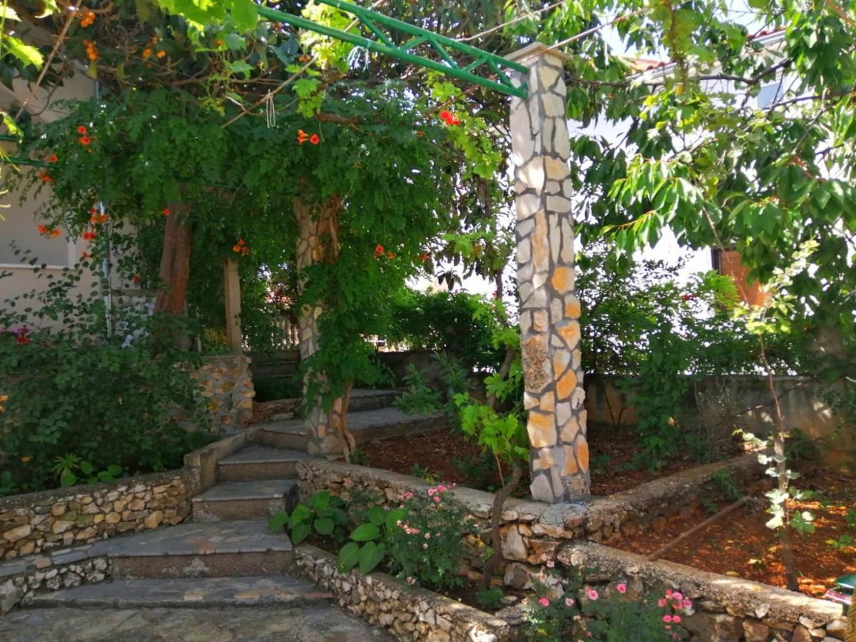 Apartmani Zmiric פרימוסטן מראה חיצוני תמונה