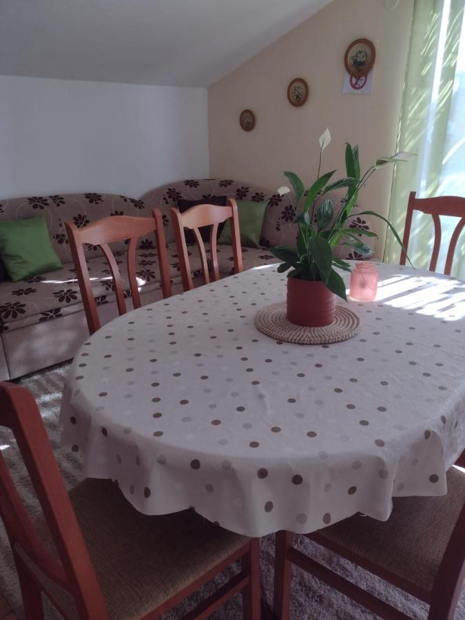 Apartmani Zmiric פרימוסטן מראה חיצוני תמונה