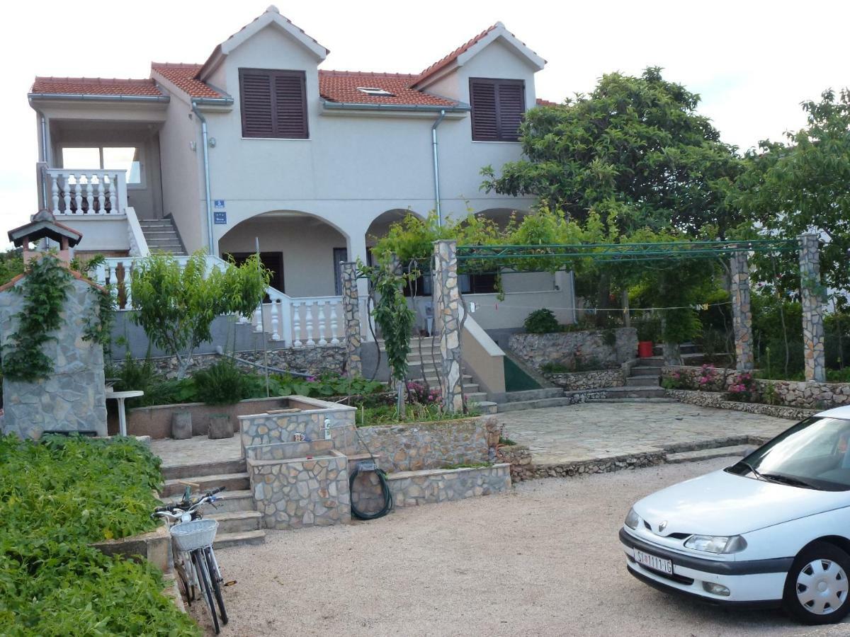 Apartmani Zmiric פרימוסטן מראה חיצוני תמונה