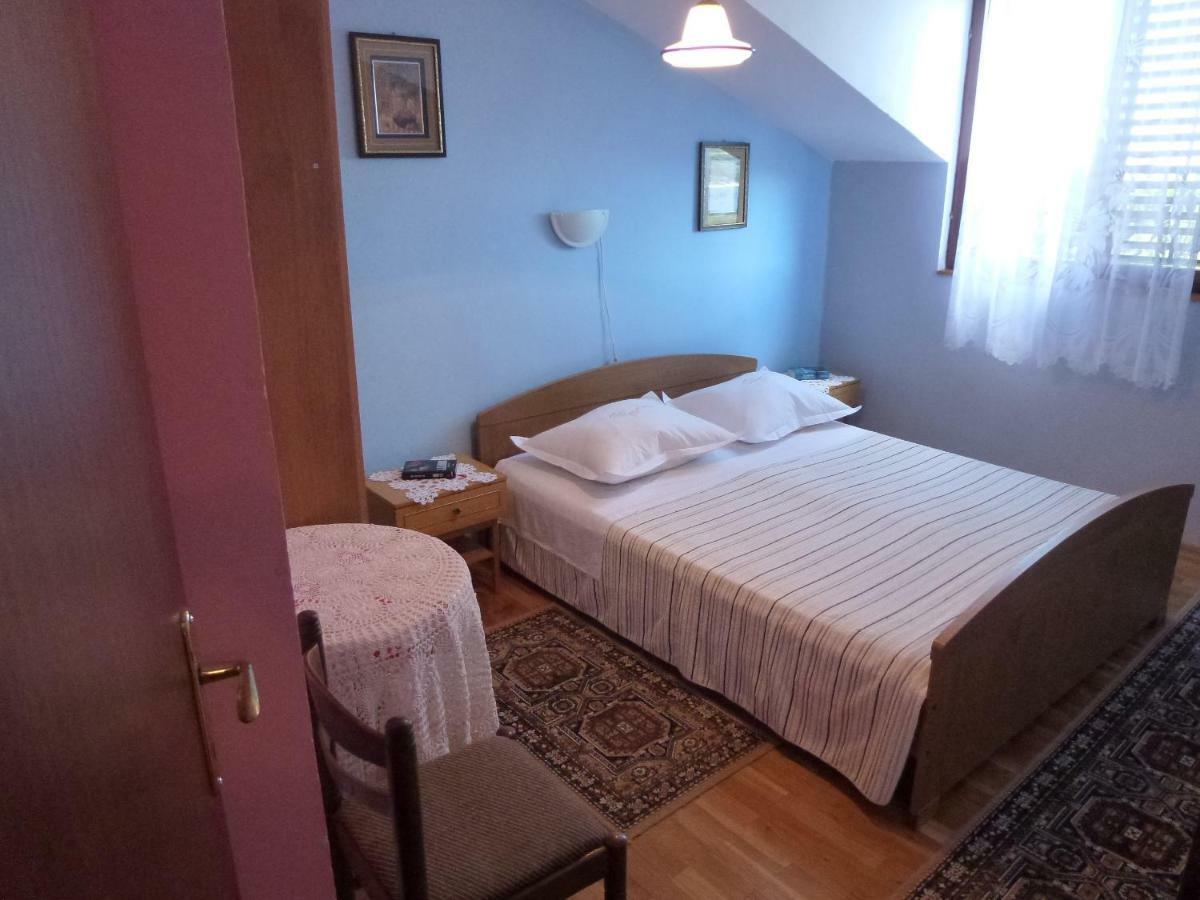 Apartmani Zmiric פרימוסטן מראה חיצוני תמונה