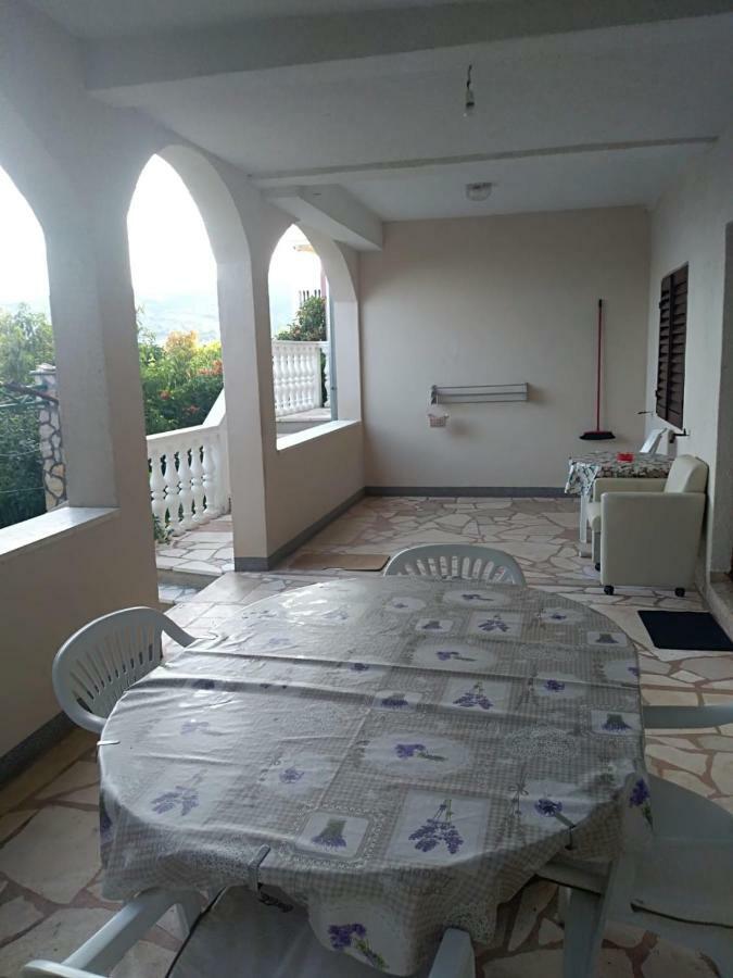Apartmani Zmiric פרימוסטן מראה חיצוני תמונה